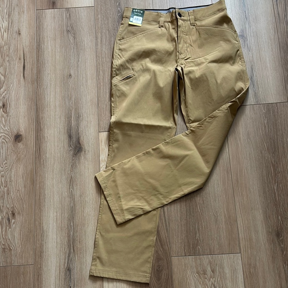 Orvis Men's Straight Tech Pants in Tan